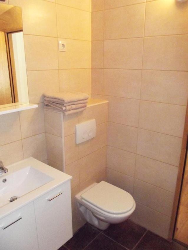 Apartmani Juliska Pirovac Eksteriør billede